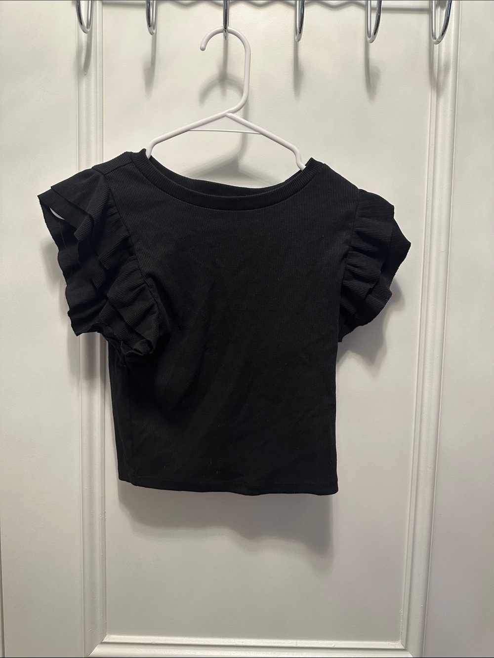 Women’s Black Ruffle Sleeve Tee